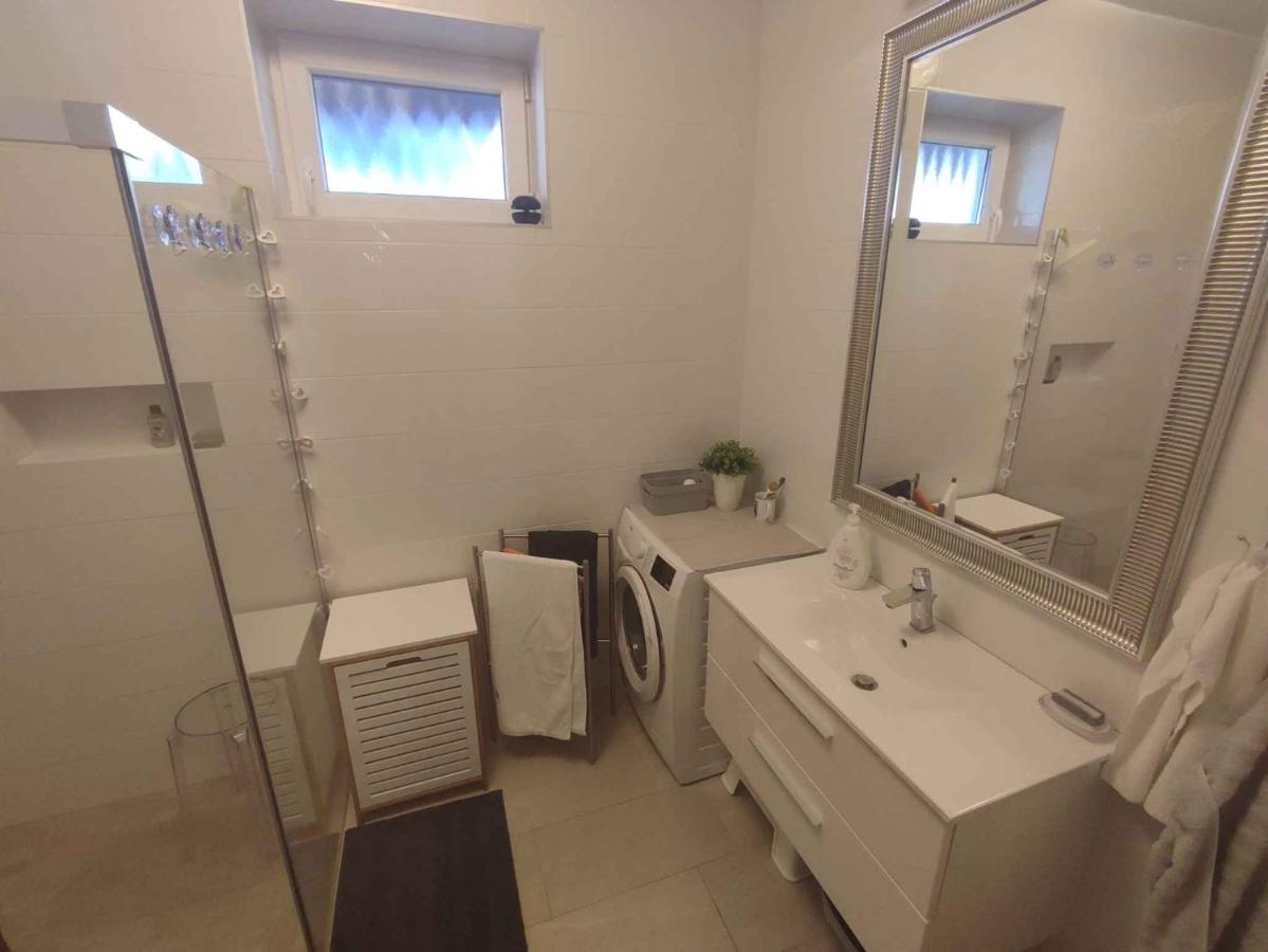 Holiday Home In Balatonboglar 45807 Bagian luar foto